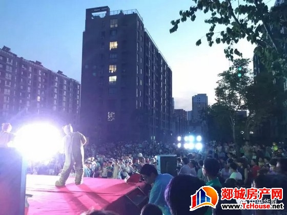 中央华庭“熊出没”真人舞台剧倾情上演，引来近1500人围观！